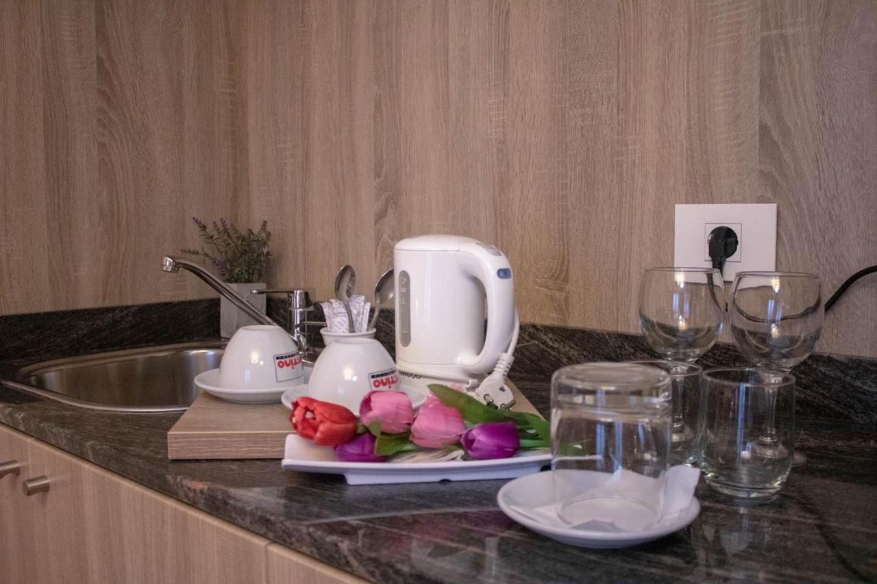 Hotello Guest Suites Dżunija Zewnętrze zdjęcie