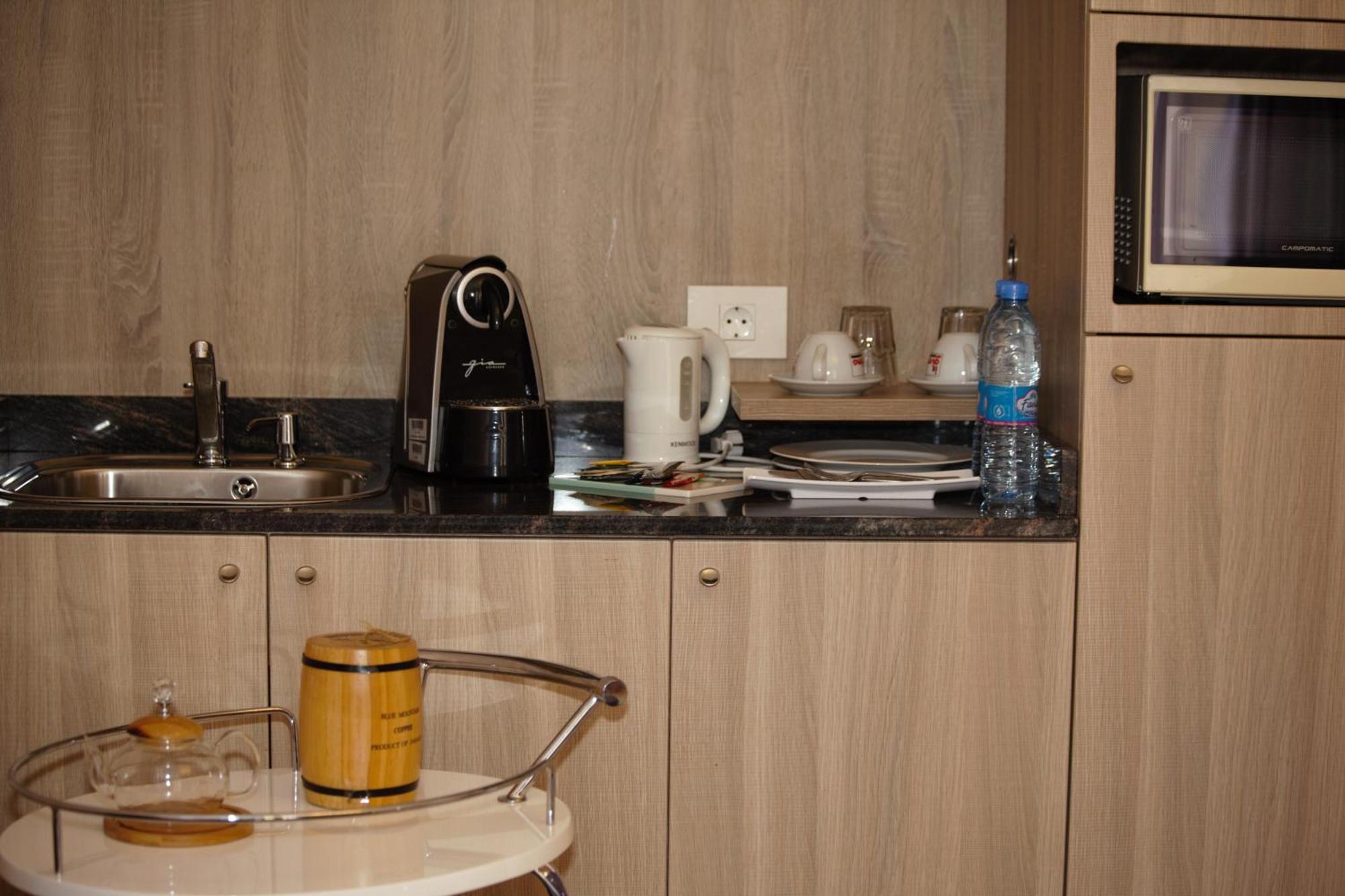 Hotello Guest Suites Dżunija Zewnętrze zdjęcie