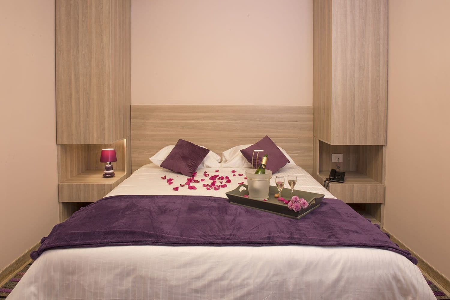 Hotello Guest Suites Dżunija Zewnętrze zdjęcie